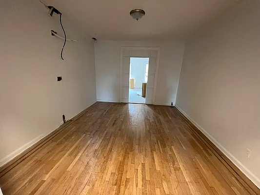 Rented by Delmark Realty LLC | media 24