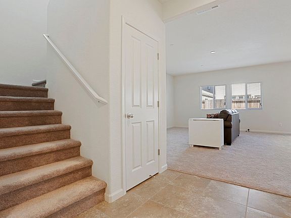 5th image of 4552 Golden Alder St