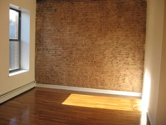 Rented by City Connections Realty | media 11