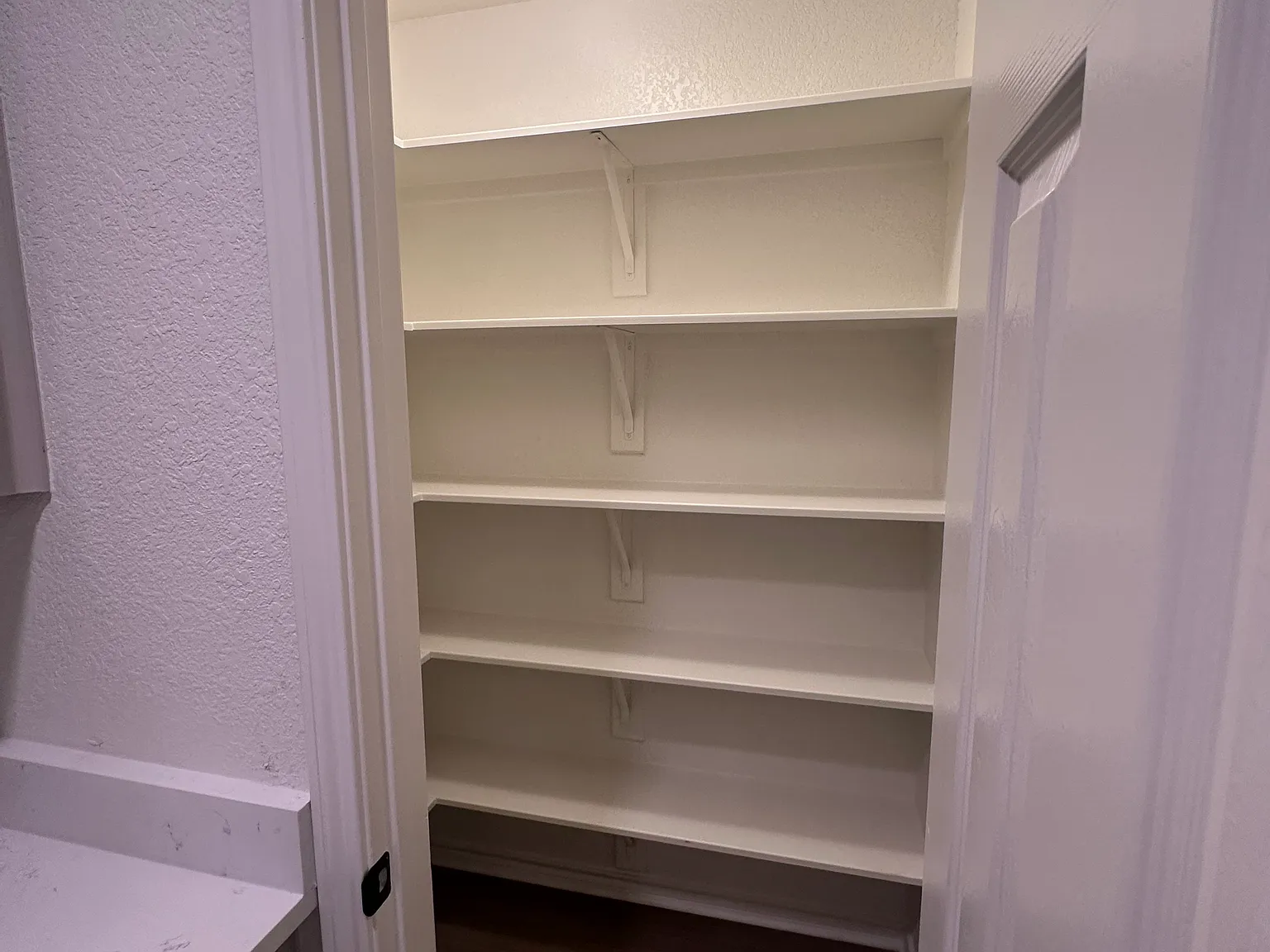 2 bed, 986 sqft, $1,850 — Photo 4