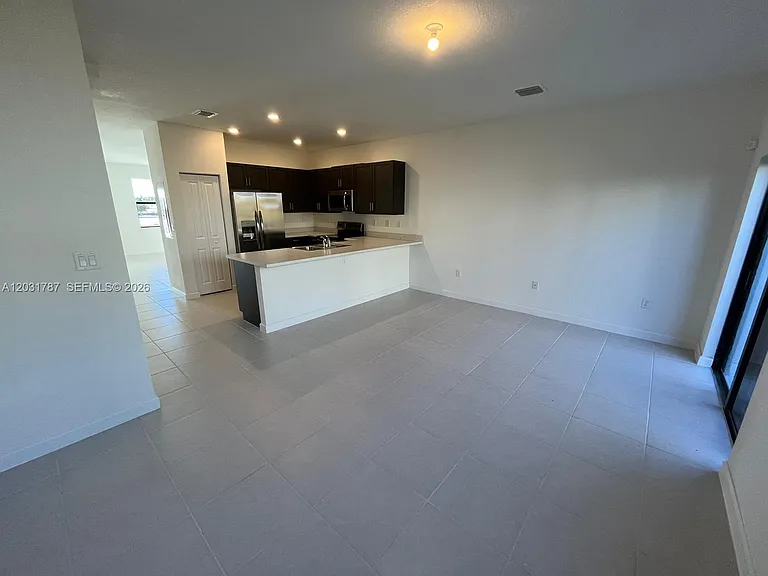 28709 SW 132nd Pl #28709 — Photo 7
