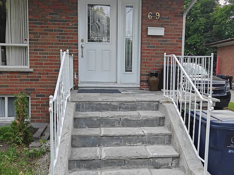 69 Cornerbrook Dr S — Photo 32
