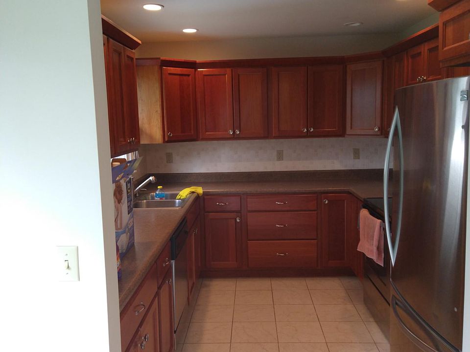 1st image of 3421 N Glendale Dr