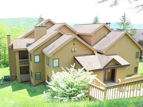 D102 Snowpine Vlg, Great Valley, NY 14741