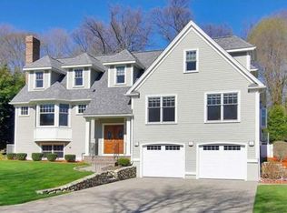 18 Lawndale Rd, Stoneham, MA 02180