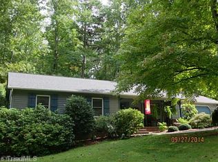 1771 Pine Grove Dr, Asheboro, NC 27205