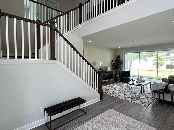5th image of 64 WAVERLY Way