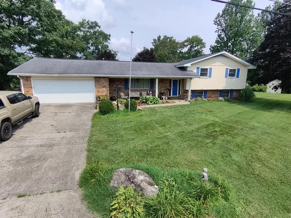 107 Munson Dr, Beckley, WV 25801