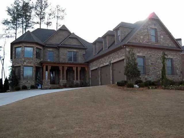 4800 Guilford Forest Dr SW photo 1