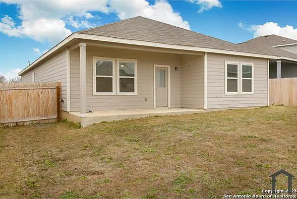 12530 Larissa — Photo 20