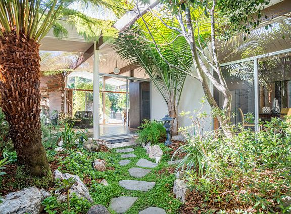 3rd image of 760 Dartshire Way