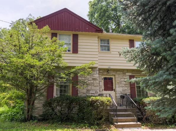 5800 Pleasant Dr, Des Moines, IA 50312