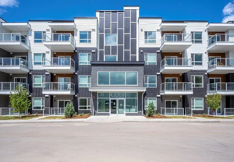 550 Belmont St N #2401 — Photo 2