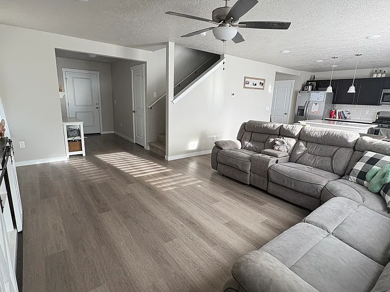 10201 Longtail Dr — Photo 2