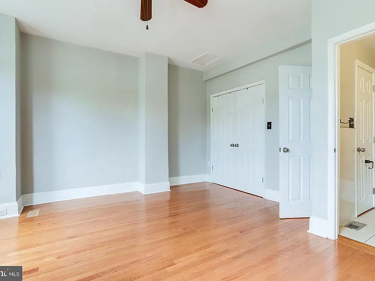 1417 G St NE — Photo 15