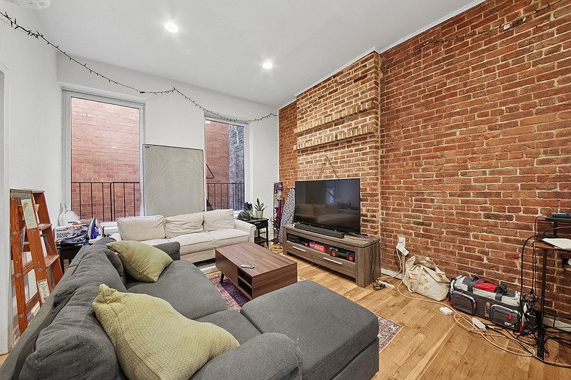 1st image of 793 9th Ave APT 3R