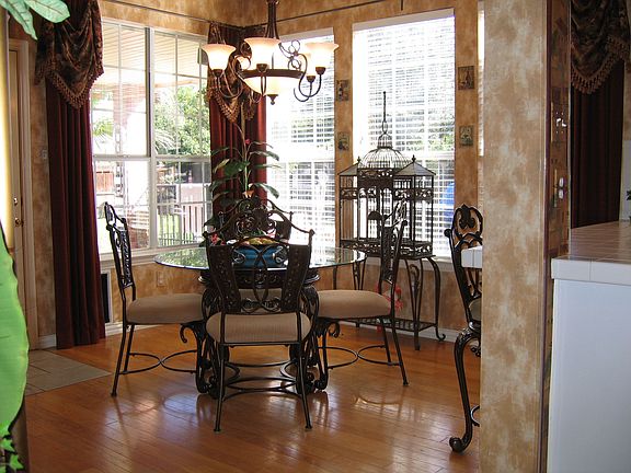 Breakfast Room