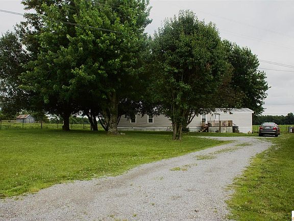3rd image of 7643 Liberty Rd