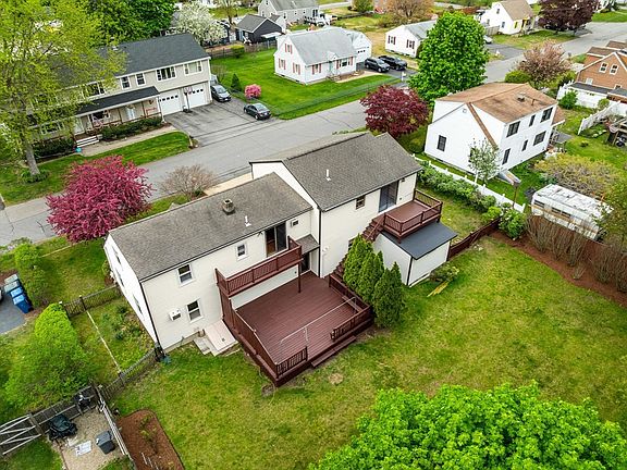 3rd image of 20 Euclid Rd