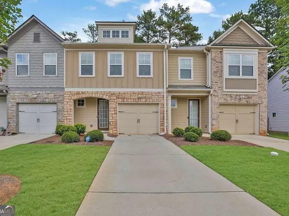 5201 Madeline Pl, Stone Mountain, GA 30083