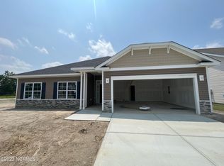 810 Washington Sq, Richlands, NC 28574