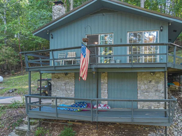 76 Oriole Dr, Eddyville, KY 42038