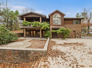 5667 Brookwood Pl, Ludington, MI 49431