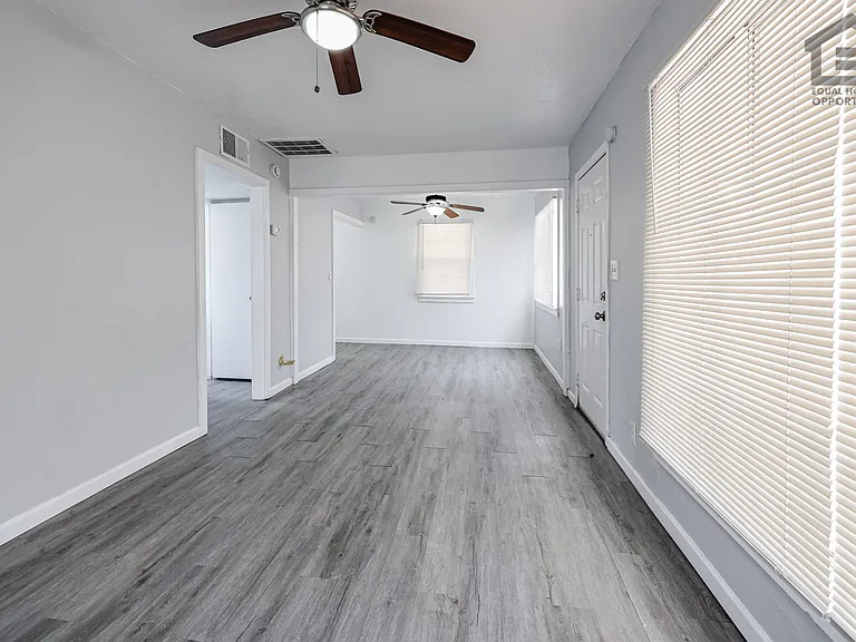 3315 E Cambridge Ave #1 — Photo 12