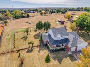 1720 Silver Oaks Dr, Edmond, OK 73025