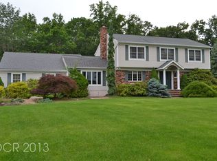 11 Candlelight Rd, Ramsey, NJ 07446