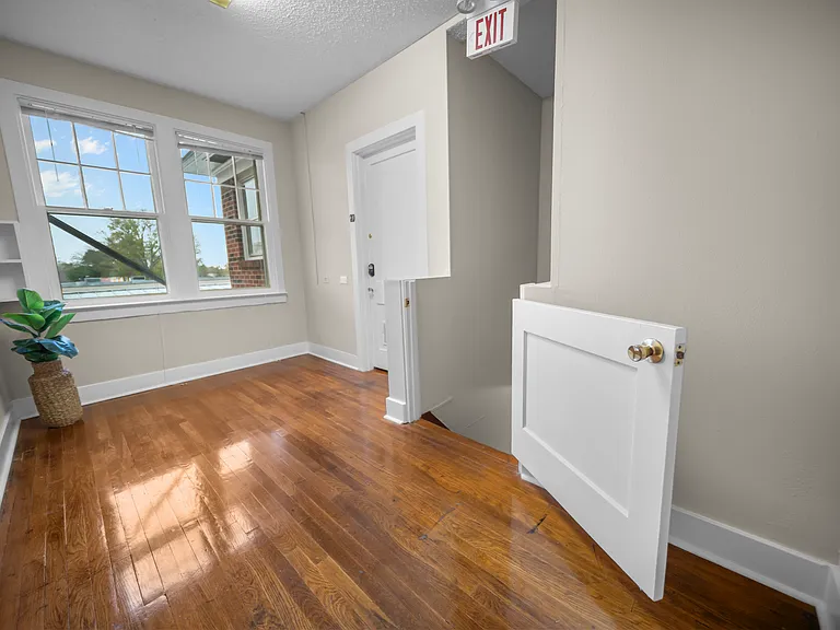 436 S Fannin Ave — Photo 35
