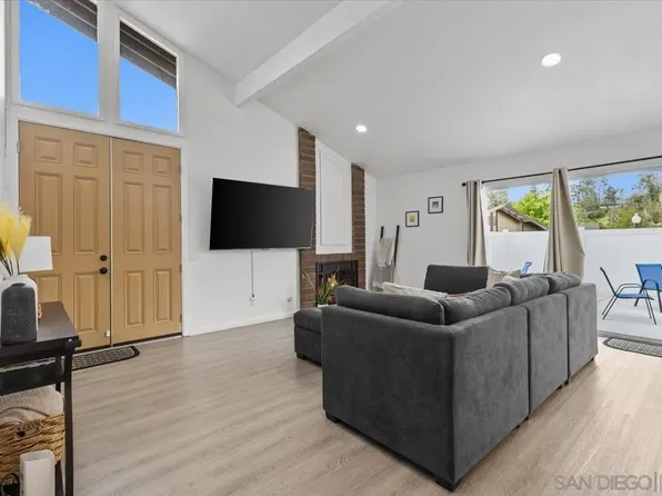 2305 Nueces Ln, Spring Valley, CA 91977