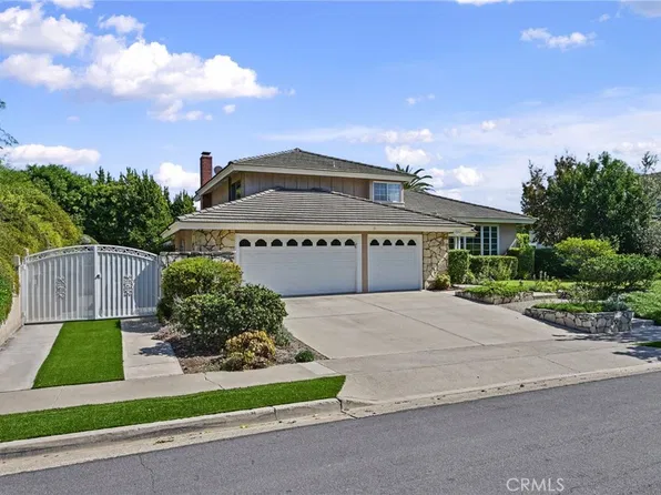 5062 W Knoll Dr, Yorba Linda, CA 92886