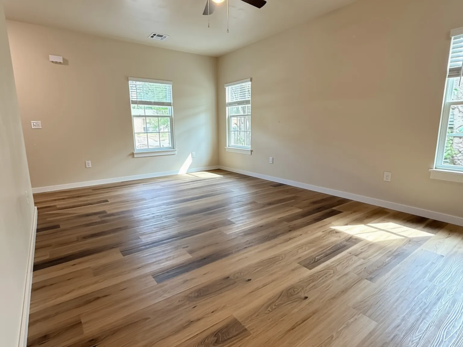 3 bed, 1110 sqft, $1,495 — Photo 3
