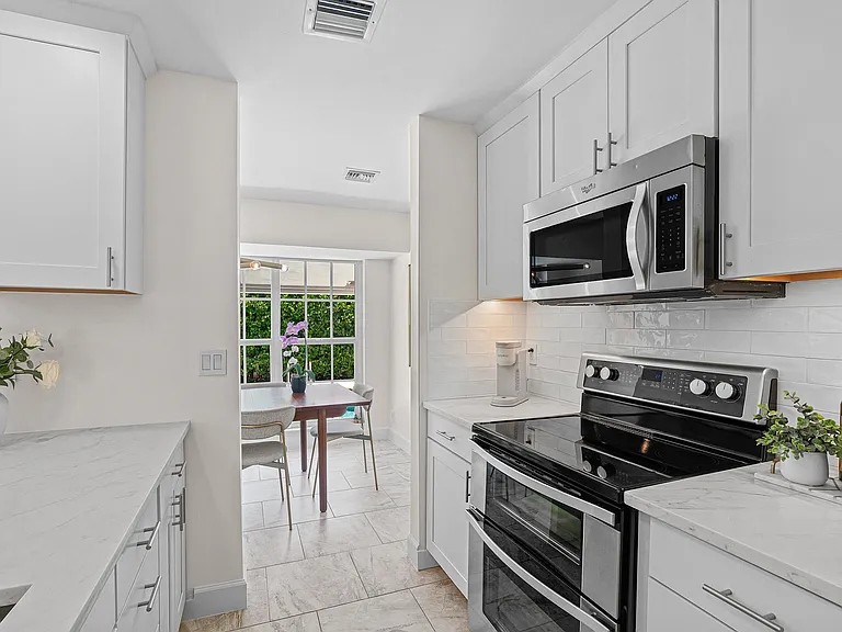 1401 Hummingbird Dr — Photo 13