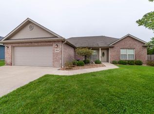 5814 Neptune Dr, Columbia, MO 65201