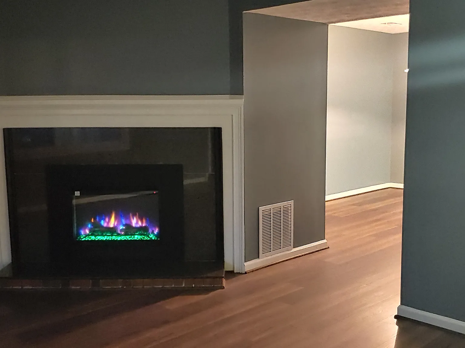 2 bed, 2.5 bath, 1200 sqft, $1,619 — Photo 2