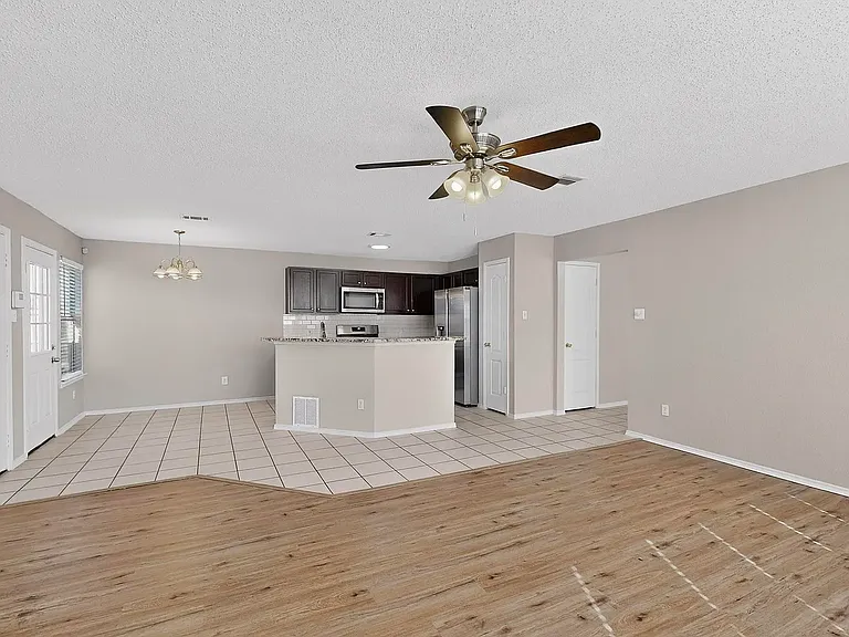 1207 Aberdeen Dr — Photo 15