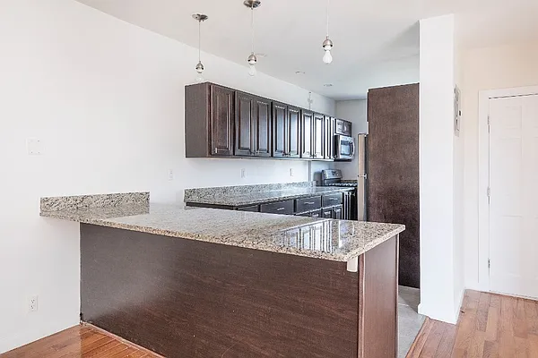 Rented by Living New York | media 13