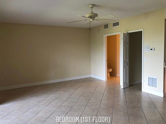 4th image of 1401 Windjammer Ln #1401