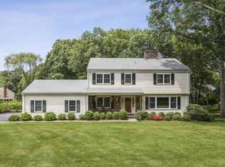 564 Hoyt St, Darien, CT 06820