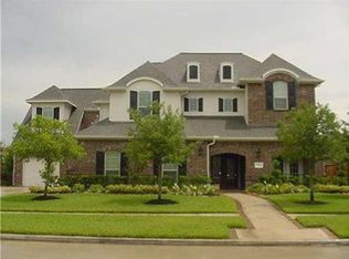 7719 Silver Pond Dr, Sugar Land, TX 77479