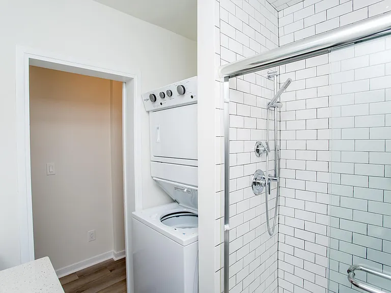 41 Bridge St #D — Photo 11