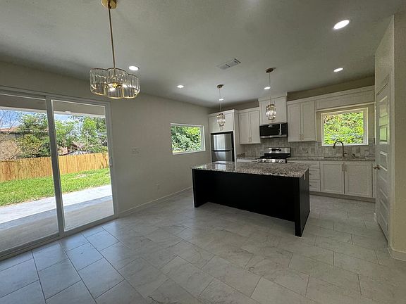 5th image of 3504 San Agustin Ave