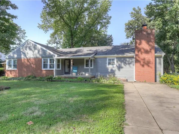 204 Elmwood Dr, Pittsburg, KS 66762