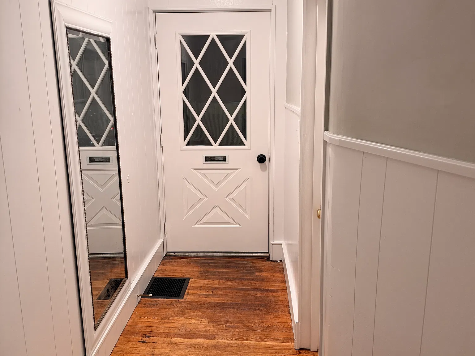 2 bed, $2,500 — Photo 2