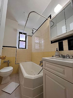 2nd image of 40-32 Hampton St #4