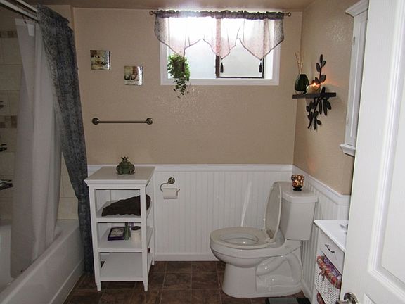 Main Bath - Continental 
