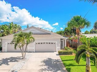 140 Barlow Ave, Cocoa Beach, FL 32931