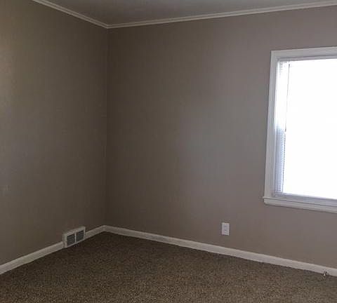 5th image of 1248 Republic Ave